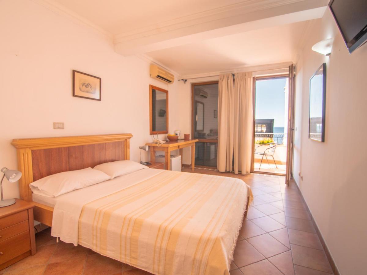 Apartments And Rooms Levantin Inn Sveti Stefan Exteriér fotografie