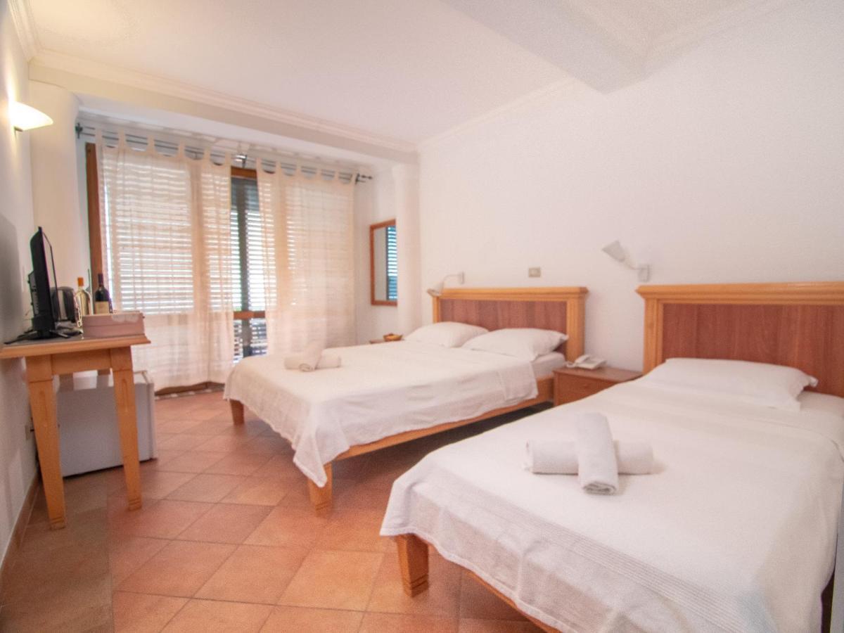 Apartments And Rooms Levantin Inn Sveti Stefan Exteriér fotografie