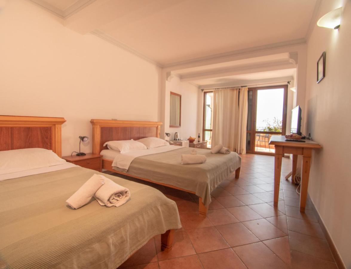 Apartments And Rooms Levantin Inn Sveti Stefan Exteriér fotografie