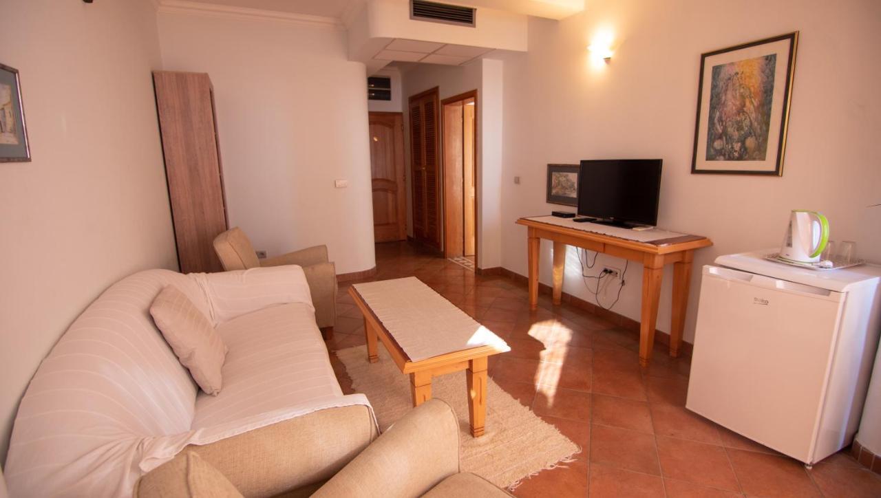 Apartments And Rooms Levantin Inn Sveti Stefan Exteriér fotografie