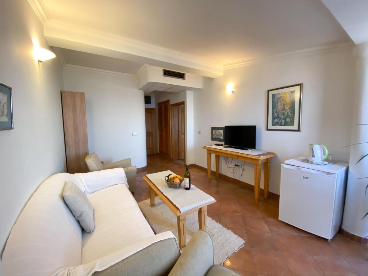 Apartments And Rooms Levantin Inn Sveti Stefan Exteriér fotografie